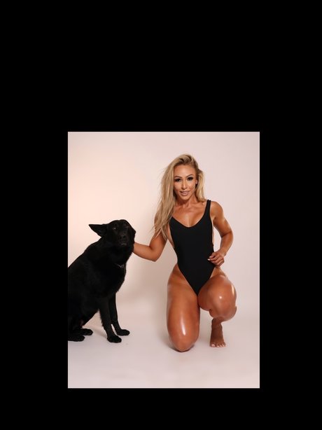 Naken lekkede OnlyFans-bilde av Oxalia