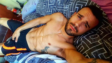 Foto di nudo di fuga di OnlyFans di Oskiitar Weedfree Acount