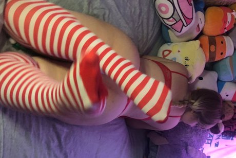 Alasti lekkinud OnlyFans-i pilt Ally Wednesday