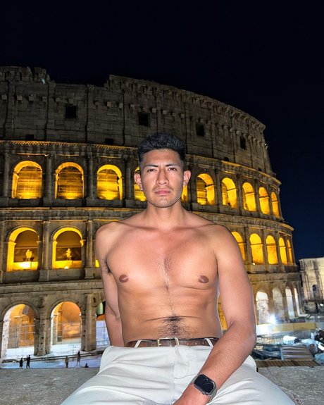 Обнаженная фотография утечки OnlyFans от Alam Herrera