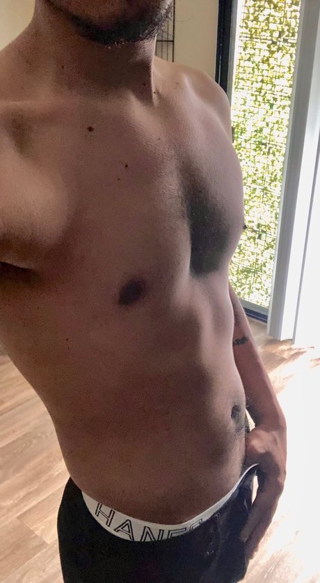 Nacktes geleaktes OnlyFans-Foto von Aj