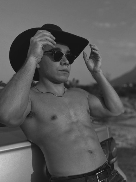 Nacktes geleaktes OnlyFans-Foto von P