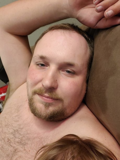 Naakte gelekte OnlyFans-foto van Wikedb