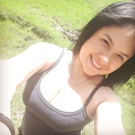 Обнаженная фотография утечки OnlyFans от Paola