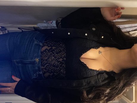 Naakte gelekte OnlyFans-foto van Jazzy