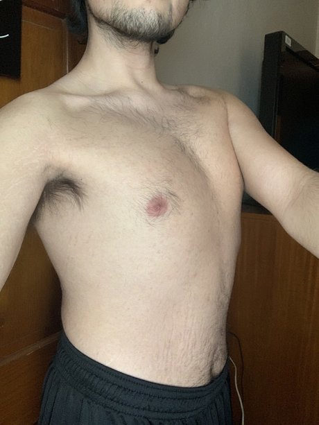 Nahá fotka uniklých OnlyFans od Dominik Perez