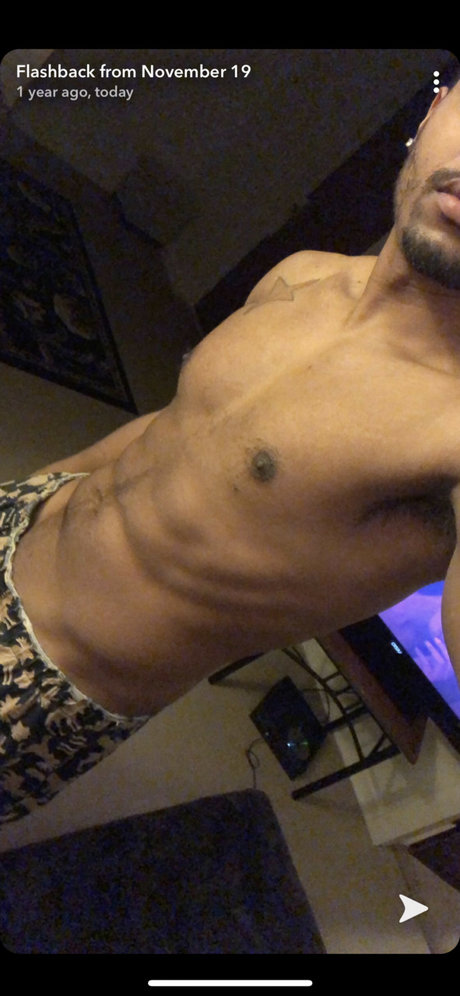 Обнаженная фотография утечки OnlyFans от Devin