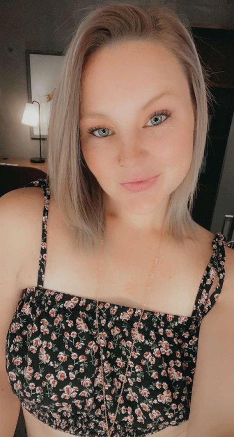 Nahá fotka uniklých OnlyFans od   