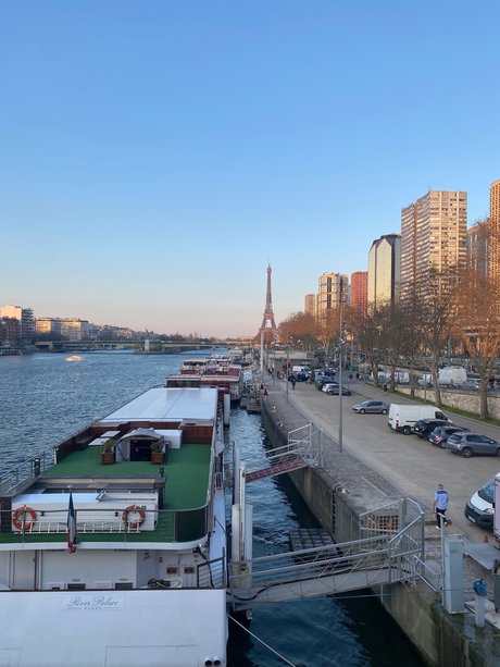 Nacktes geleaktes OnlyFans-Foto von P In Paris