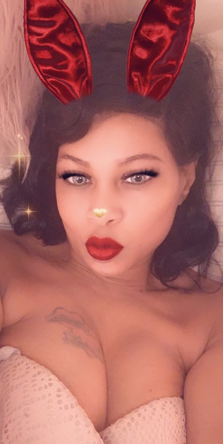 Alasti lekkinud OnlyFans-i pilt Pebbles