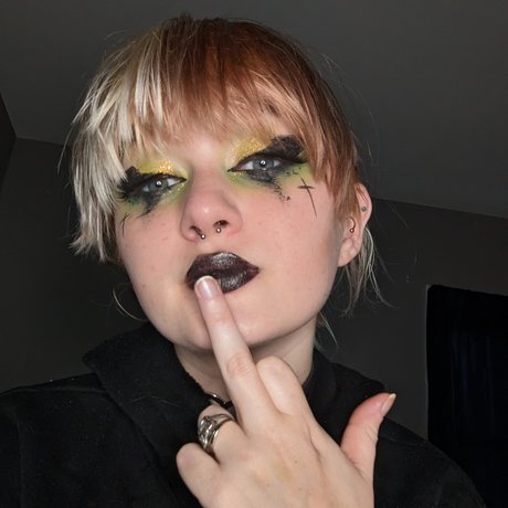 Обнаженная фотография утечки OnlyFans от Peach