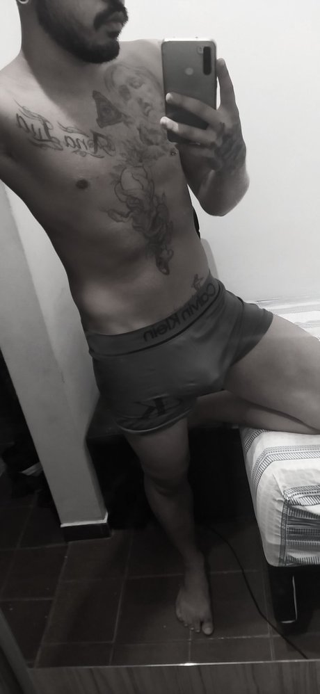 Foto desnuda filtrada de OnlyFans de Paulo Vitor