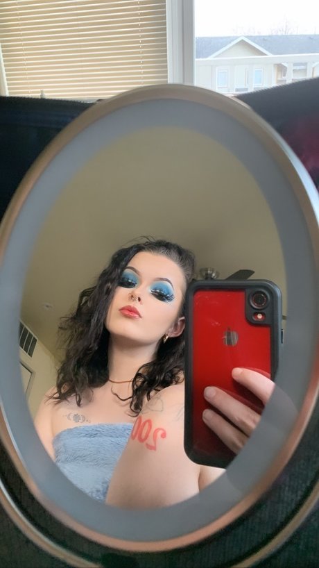 Naakte gelekte OnlyFans-foto van Pinkpanther