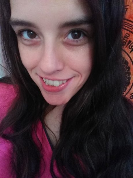 Naken lekkede OnlyFans-bilde av Pinkmoonlust