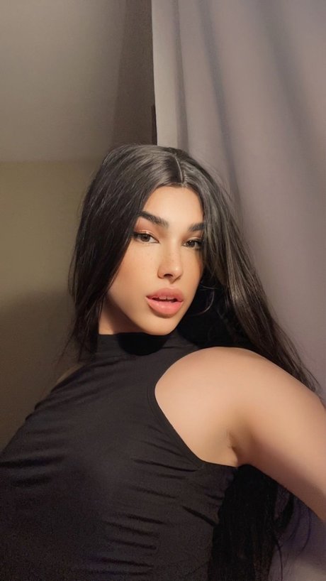 Photo nue de fuite OnlyFans de Bella 