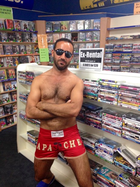 Naken lekkede OnlyFans-bilde av Adam Tremadoc