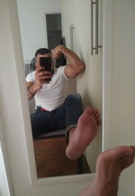 Nacktes geleaktes OnlyFans-Foto von Topgun Xl