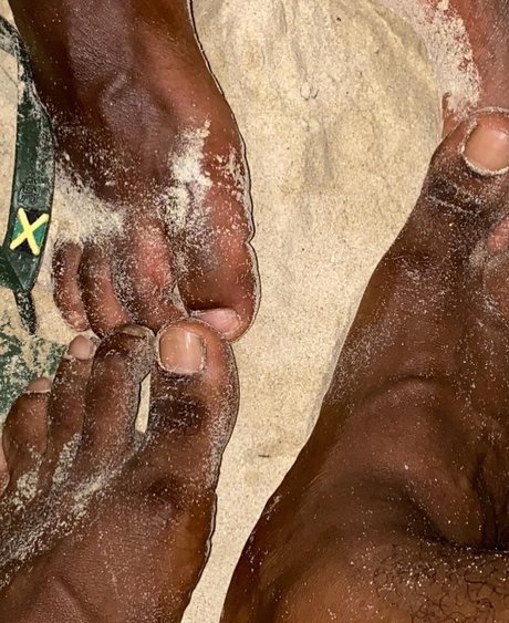 Nacktes geleaktes OnlyFans-Foto von Pinky And Juice