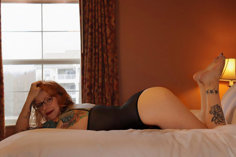 Alasti lekkinud OnlyFans-i pilt Clara Delune