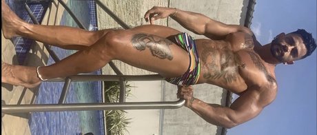 Nacktes geleaktes OnlyFans-Foto von Davydmotta