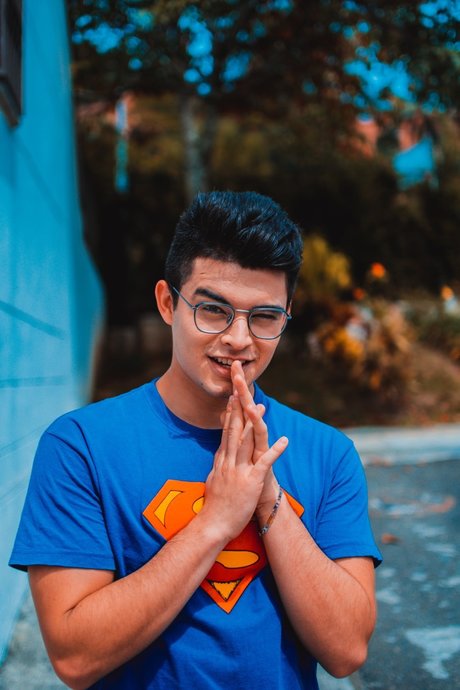 Naken lekkede OnlyFans-bilde av Clark Stark