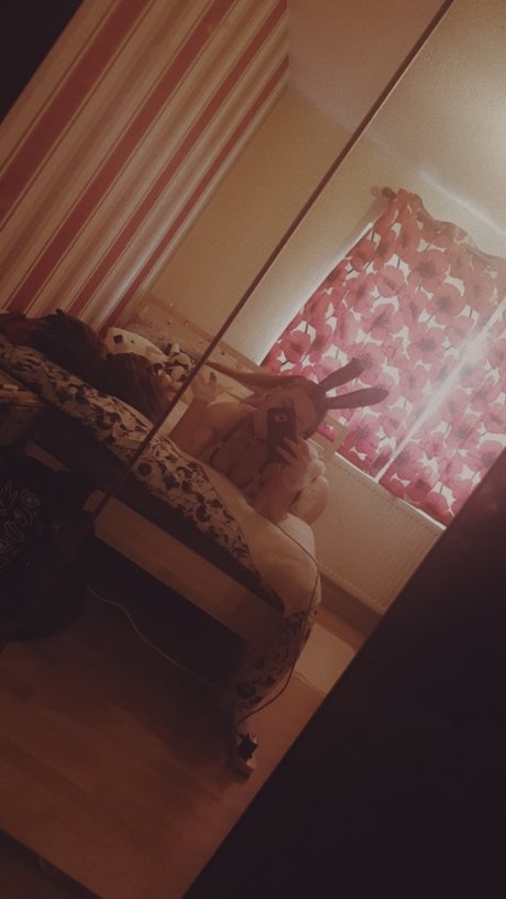 Nacktes geleaktes OnlyFans-Foto von Bunni