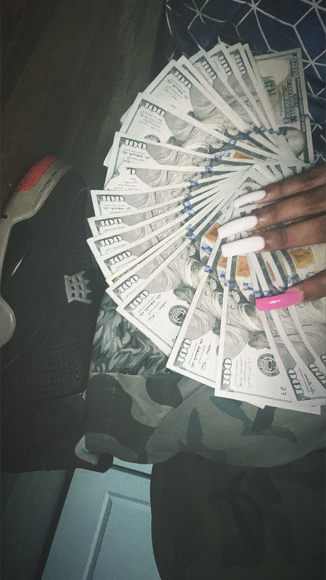 Prettymixbreed  OnlyFans泄露裸照