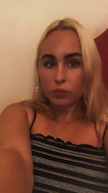 Photo nue de fuite OnlyFans de Poppysjuicypeach