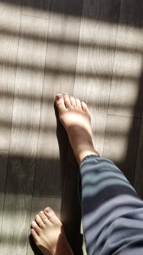 Nacktes geleaktes OnlyFans-Foto von Polynesian Only Feet