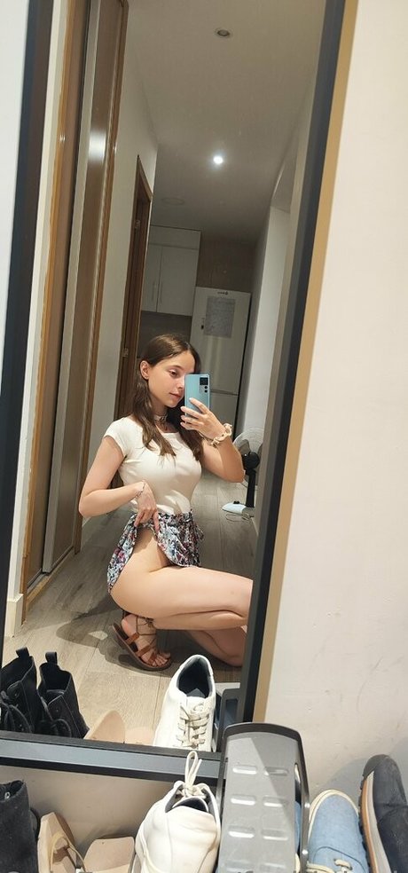 Обнаженная фотография утечки OnlyFans от Fushiginokuninoali