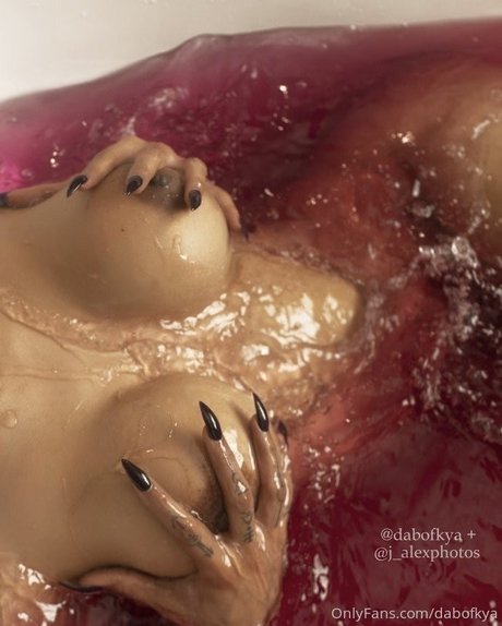 Nacktes geleaktes OnlyFans-Foto von Dabofkya