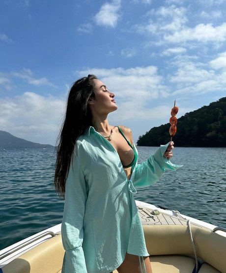 Foto desnuda filtrada de OnlyFans de Gabi Melim