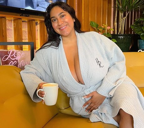 Nacktes geleaktes OnlyFans-Foto von Roserayy