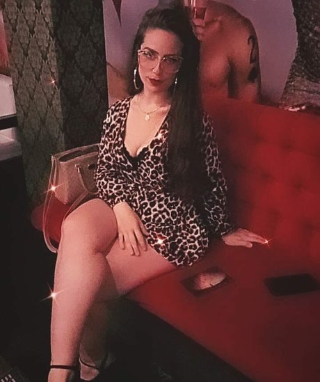 Foto desnuda filtrada de OnlyFans de Poliana Steambeyker