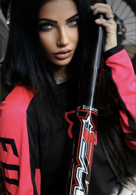 Обнаженная фотография утечки OnlyFans от Chloy Hevans