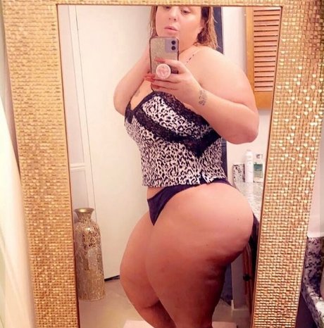 OnlyFans-model Thickvanillabunny2