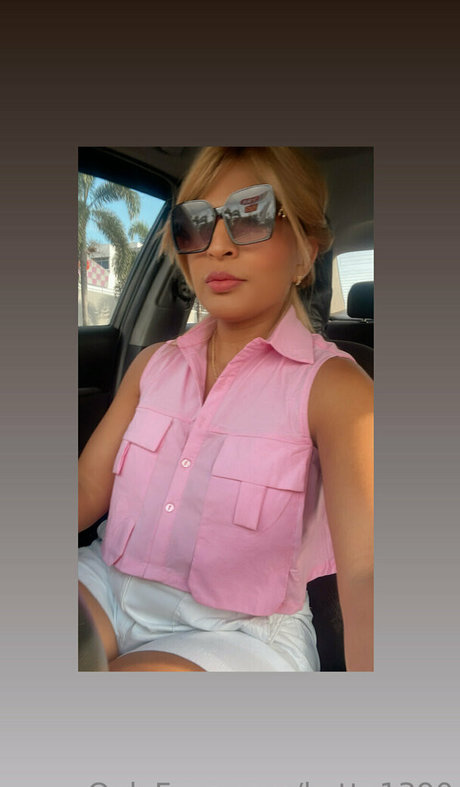 Naakte gelekte OnlyFans-foto van Katte1390