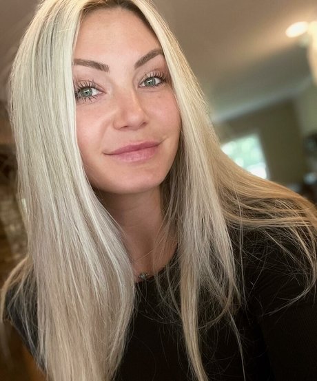 Обнаженная фотография утечки OnlyFans от Jordan Elizabeth