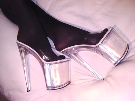 Обнаженная фотография утечки OnlyFans от Princess Doll