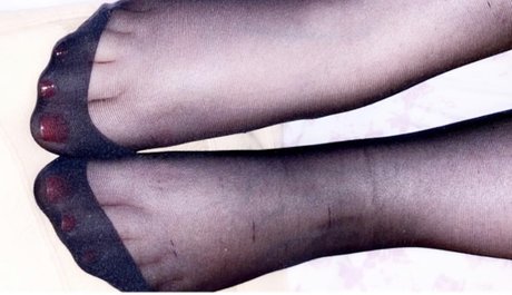 Foto di nudo di fuga di OnlyFans di Prettytoesandhose