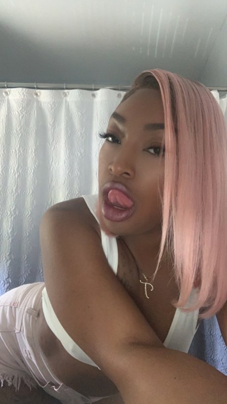 OnlyFans-model Prwttypink