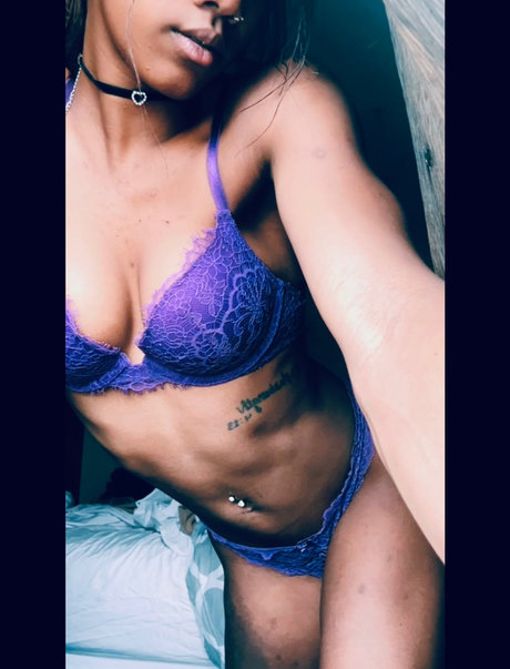 Обнаженная фотография утечки OnlyFans от Pussypanther