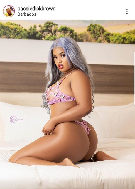 Naken lekkede OnlyFans-bilde av Scorpio Queen