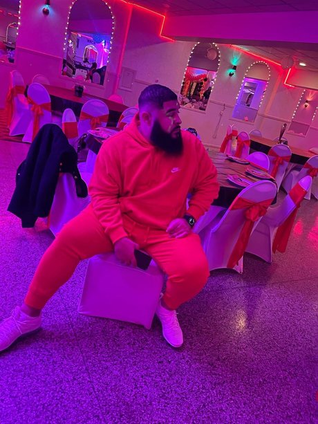 Nahá fotka uniklých OnlyFans od Schwackman