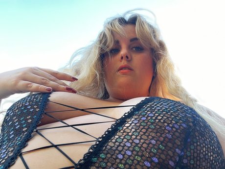 Naken lekkede OnlyFans-bilde av Queen B