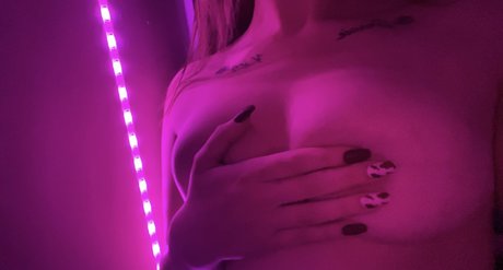 Nacktes geleaktes OnlyFans-Foto von Kay