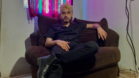 Nahá fotka uniklých OnlyFans od Andykiro