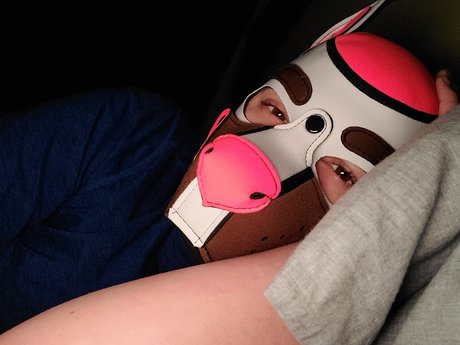 Pup Neo OnlyFansリークヌード写真