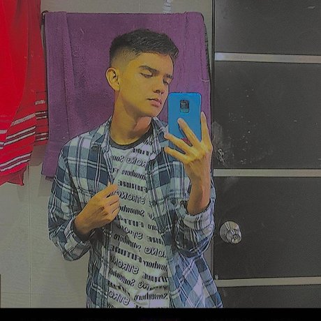 Naken lekkede OnlyFans-bilde av Edd