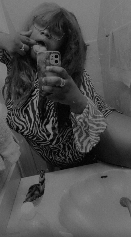 Alasti lekkinud OnlyFans-i pilt Queenz Gtfm